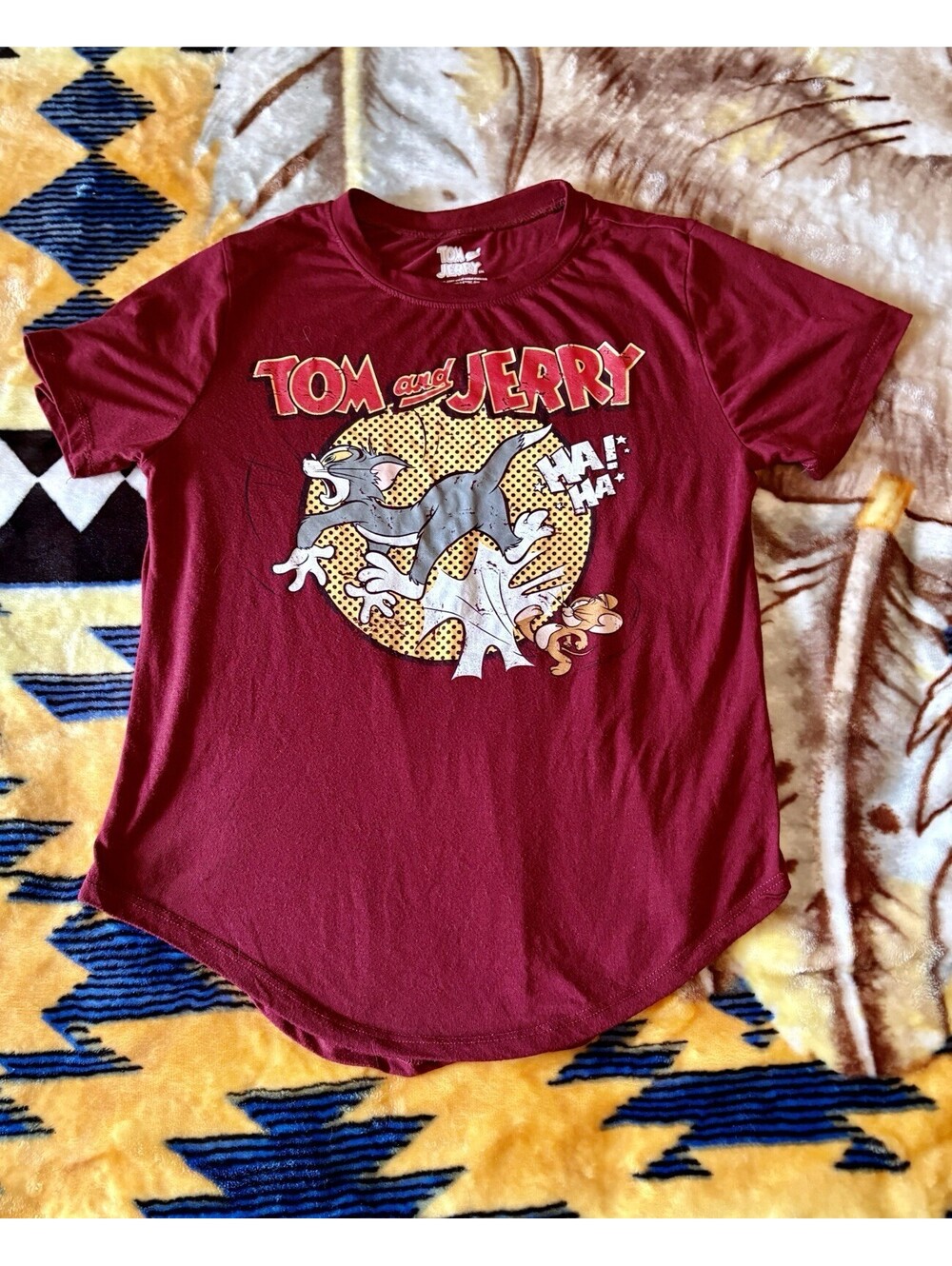 Title Tom and Jerry Maroon Graphic Tee Short Sleeve Women's / Juniors Size Med
